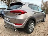 Hyundai Tucson Style 4WD AHK*Kamera*Tempo*Navi*1.Hand - Hyundai TUCSON mit Diesel-Antrieb: Geländewagen, Automatik