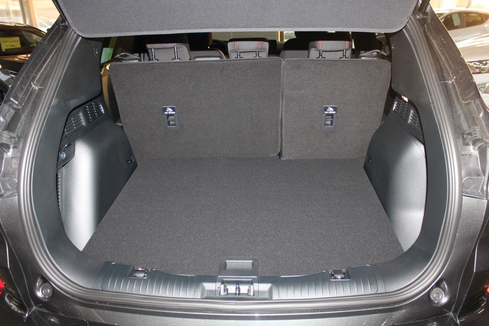 Fahrzeugabbildung Ford Kuga PHEV ST-LINE NAVI Kamera Winter Paket