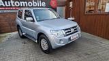 Mitsubishi Pajero 3.5 Benzin 4WD Automatik, PDC - gebrauchte Mitsubishi Pajero aus dem Jahr 2015