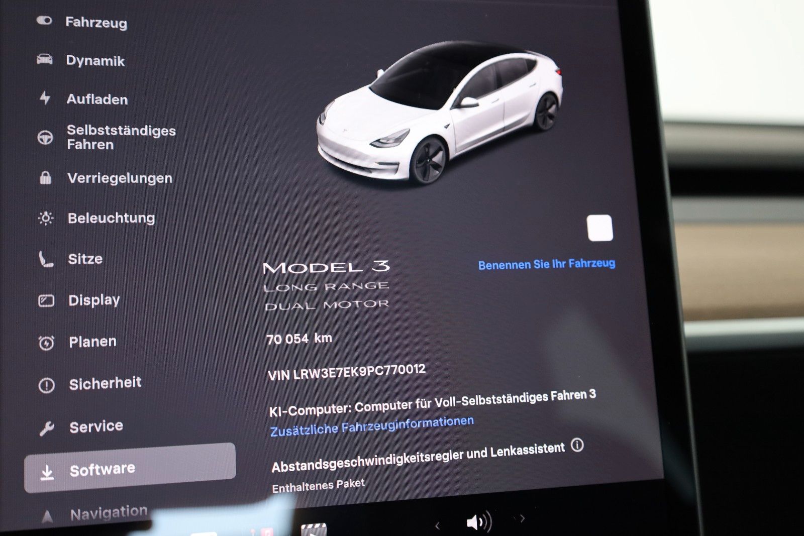 Fahrzeugabbildung Tesla Model 3 Long Range Dual AWD Leder,Navi,LED,Panor