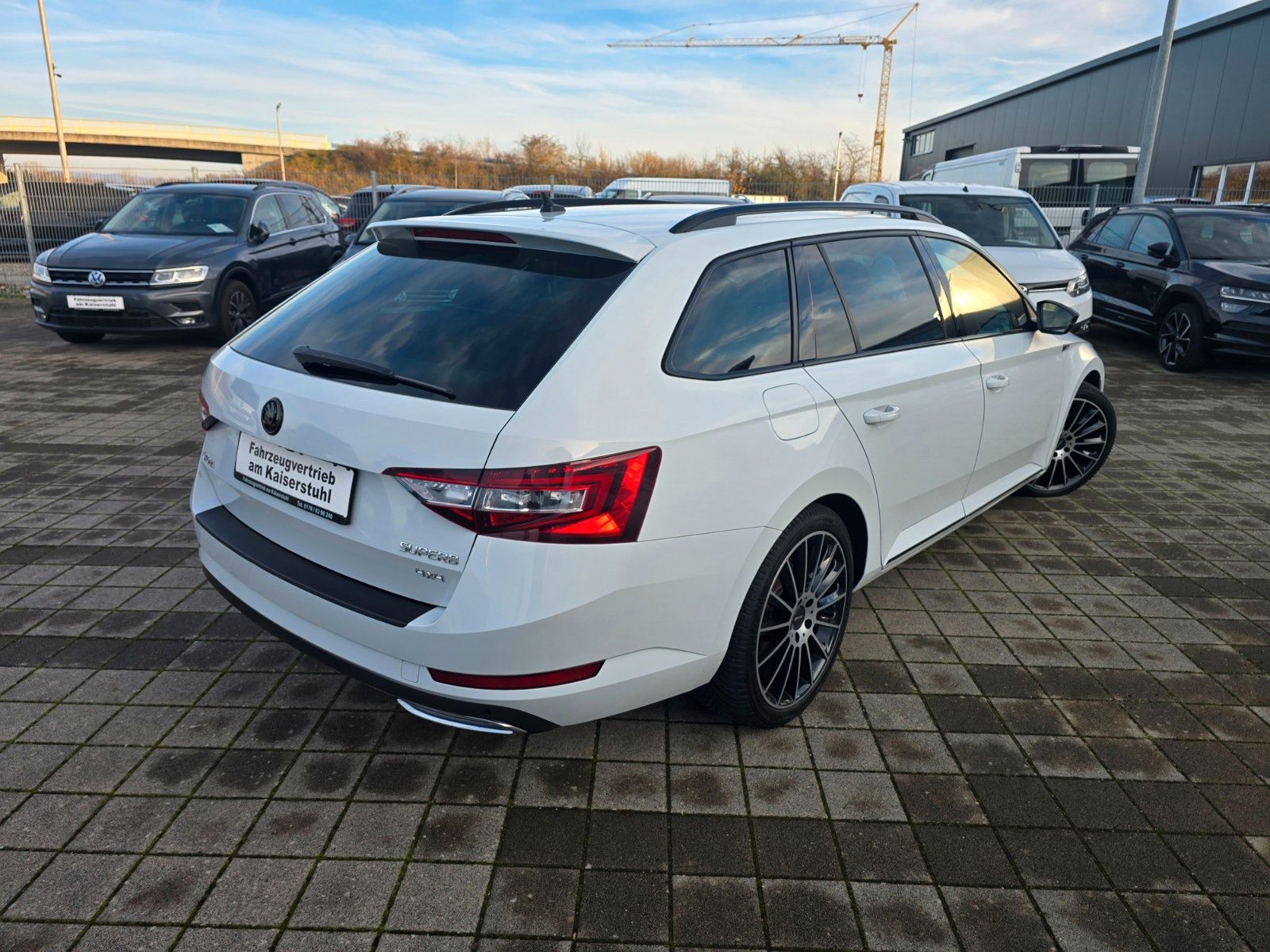 Skoda Superb Combi Sportline 4x4 LED ACC 4xSHZ foto 4