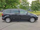Volkswagen Sharan Comfortline DSG*NAVI*7Sitzer*Sitzhzg*PDC* - Volkswagen Sharan mit Benzin-Antrieb: 7n