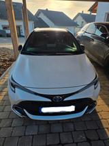 Toyota Corolla 2,0 Hybrid Black & White Touring Spo...