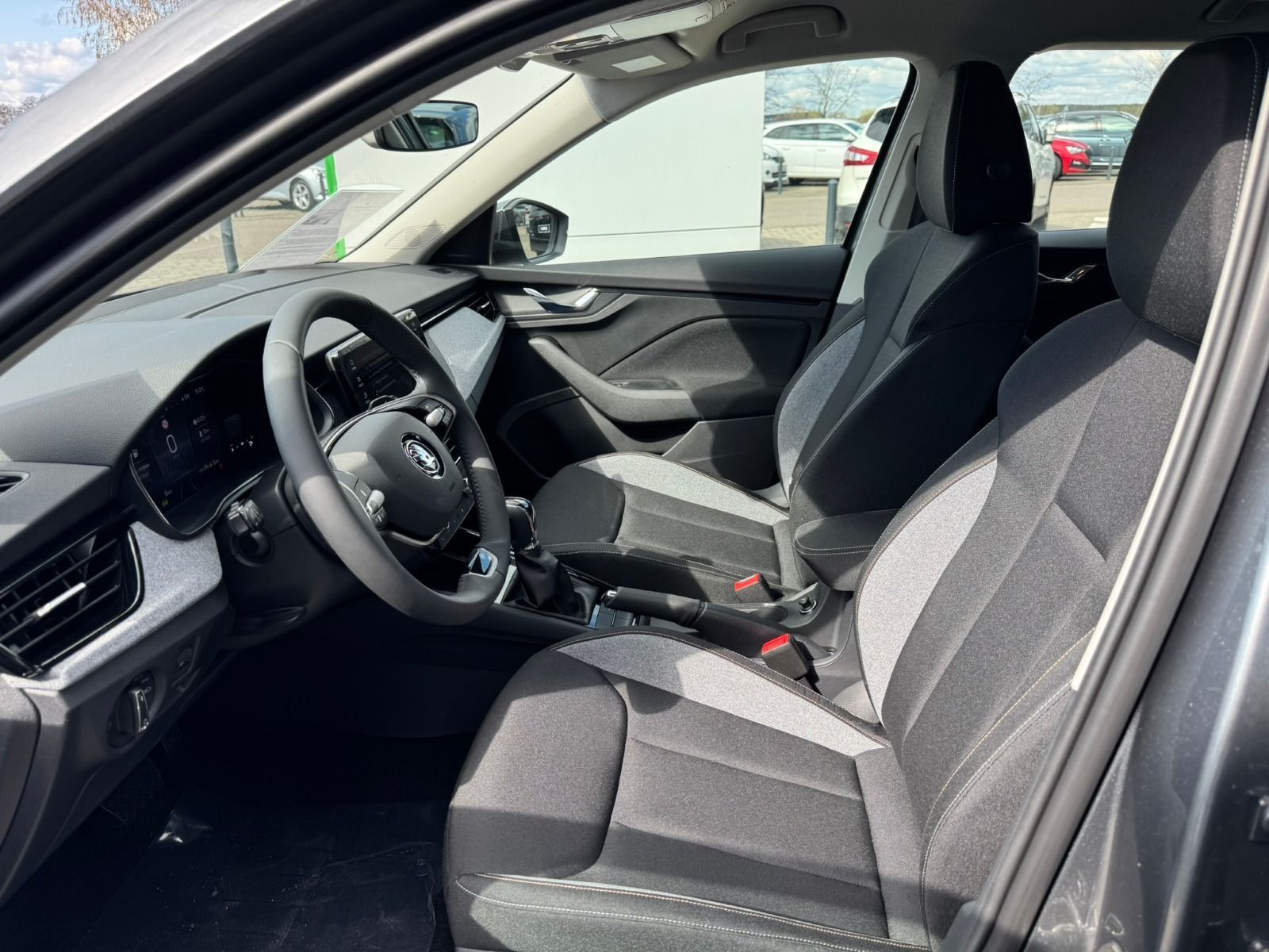 Fahrzeugabbildung SKODA Kamiq 1.0 TSI Selection OPF