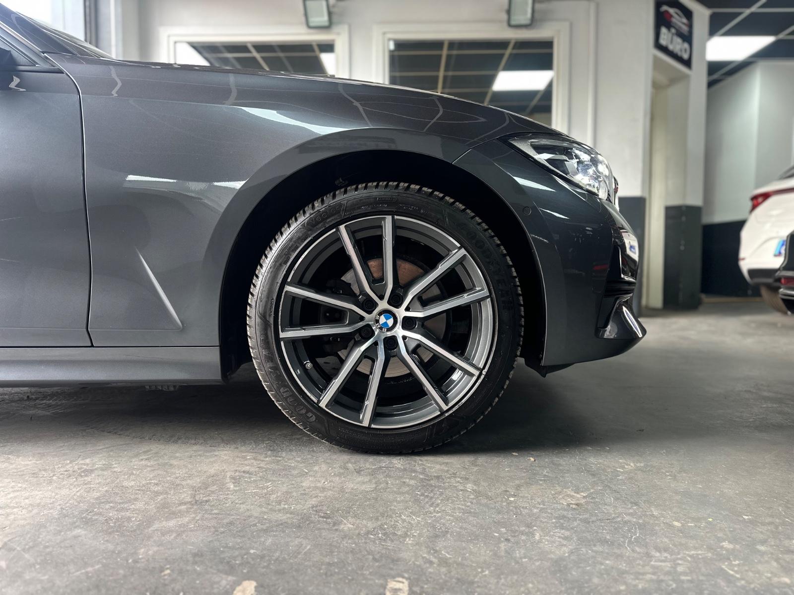 BMW 320i Limousine Advantage