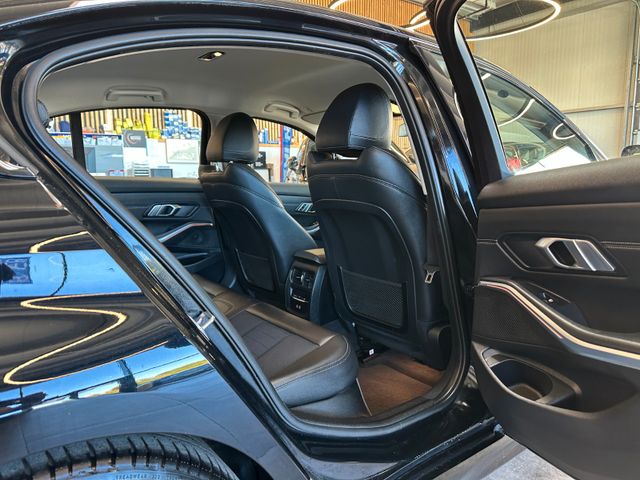 MYAUTOCENTER – Gebraucht- und Jahreswagen mit Werkstattservice in Pfaffenhofen BMW 330 *1-HAND*SERVICETÜV NEU*KEYLESS*LED*M-SPORT*
