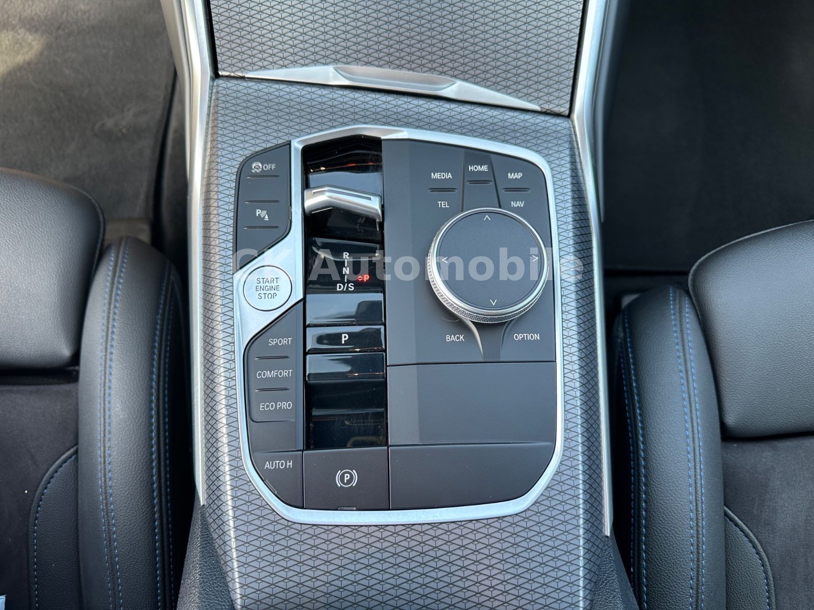 Fahrzeugabbildung BMW 330d xDrive Touring M-Sport/Navi/Head-Up/LED/Kam