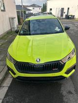 Skoda Octavia 2.0 TSI RS COMBI RS plus - Skoda Octavia: Grün