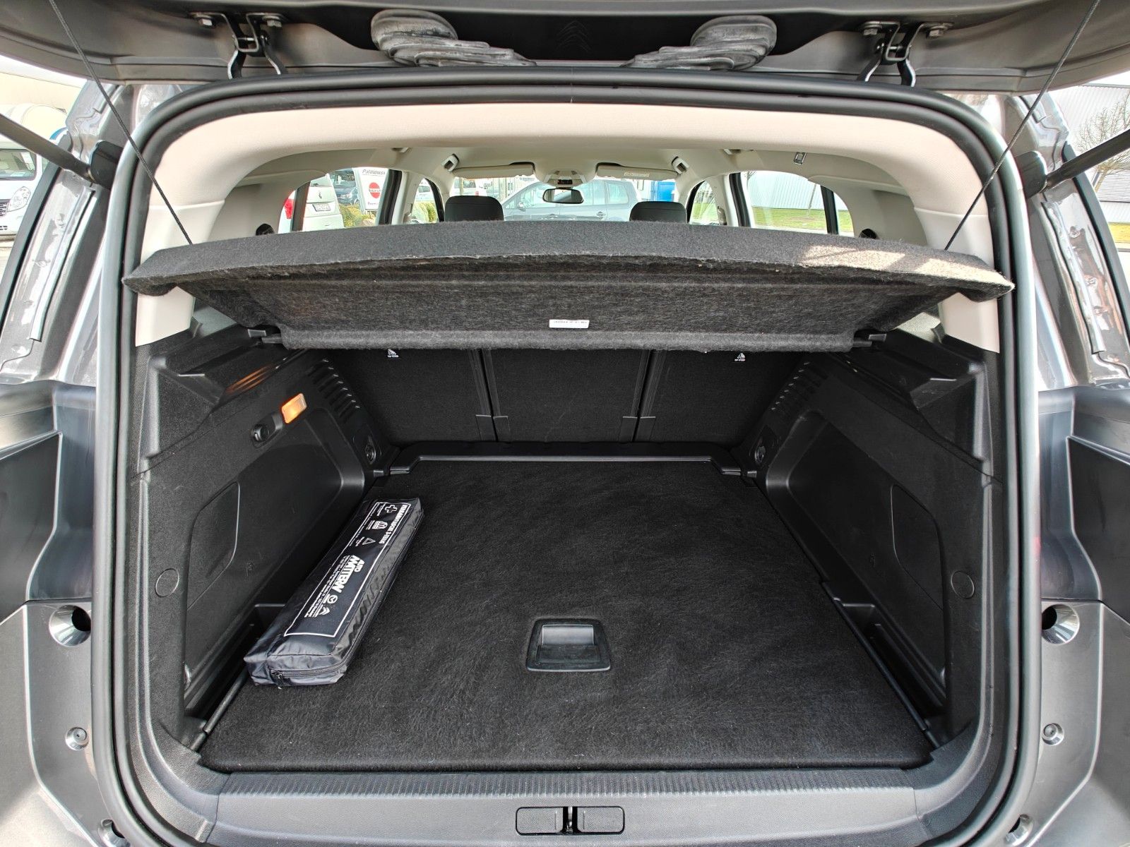 Fahrzeugabbildung Citroën C5 Aircross Live - Scheckheft, Zahnriemen Neu! -