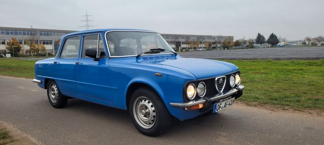 Alfa Romeo Giulia Nuova 1600 Super