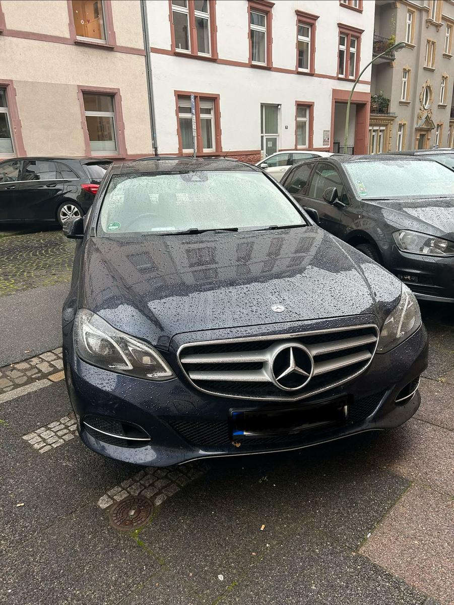 Mercedes-Benz CE 220