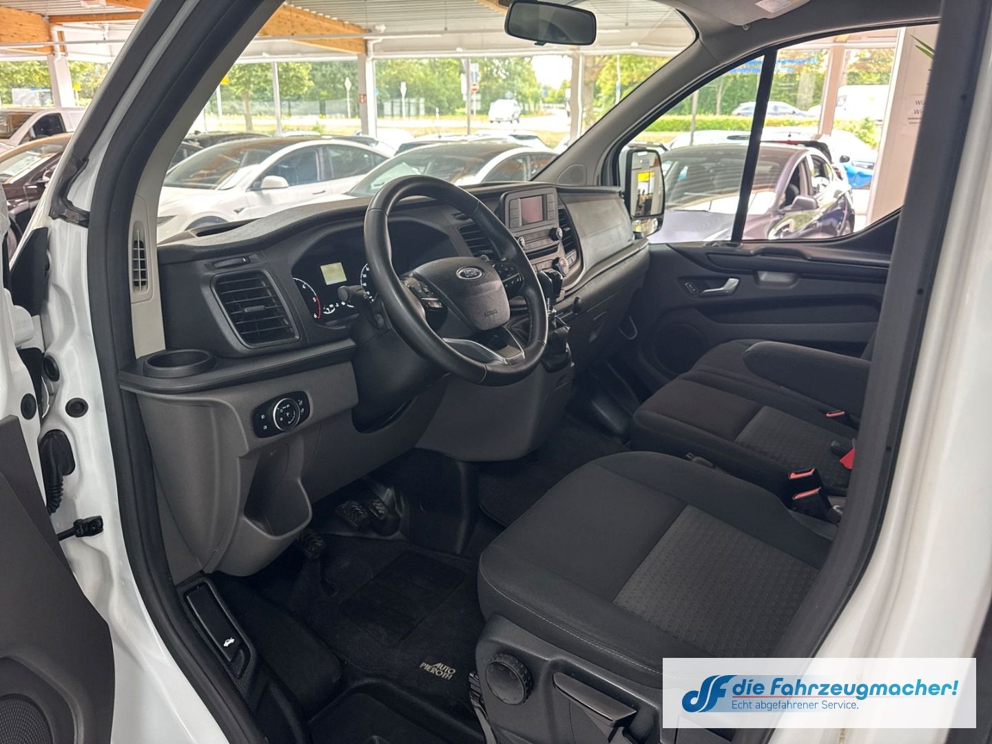 Fahrzeugabbildung Ford Transit Custom 320 L2 Trend 2.0 TDCi EU6d Dyn. K