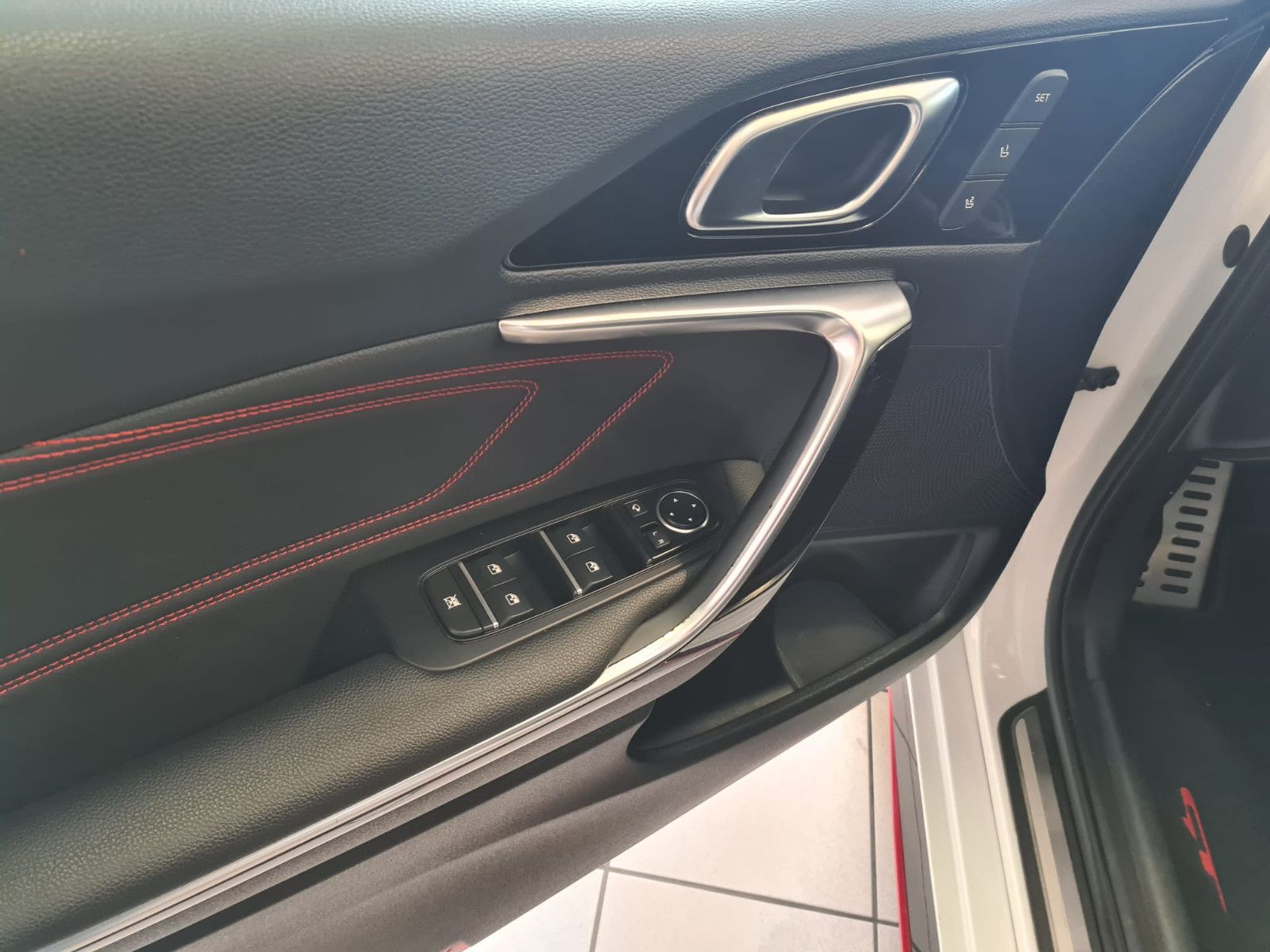 Fahrzeugabbildung Kia pro cee'd / LED / KAMERA / SCHECKHEFT / E-SITZ