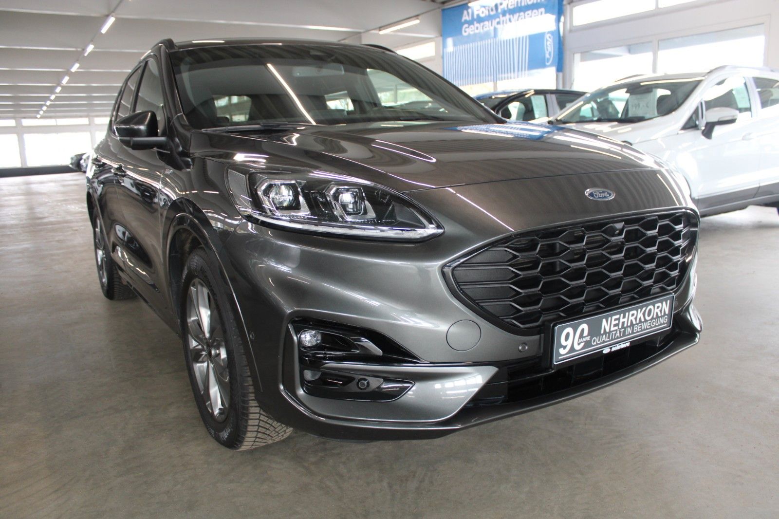 Fahrzeugabbildung Ford Kuga ST-Line X LED AHK ACC HUD 2xCAM WinterPaket