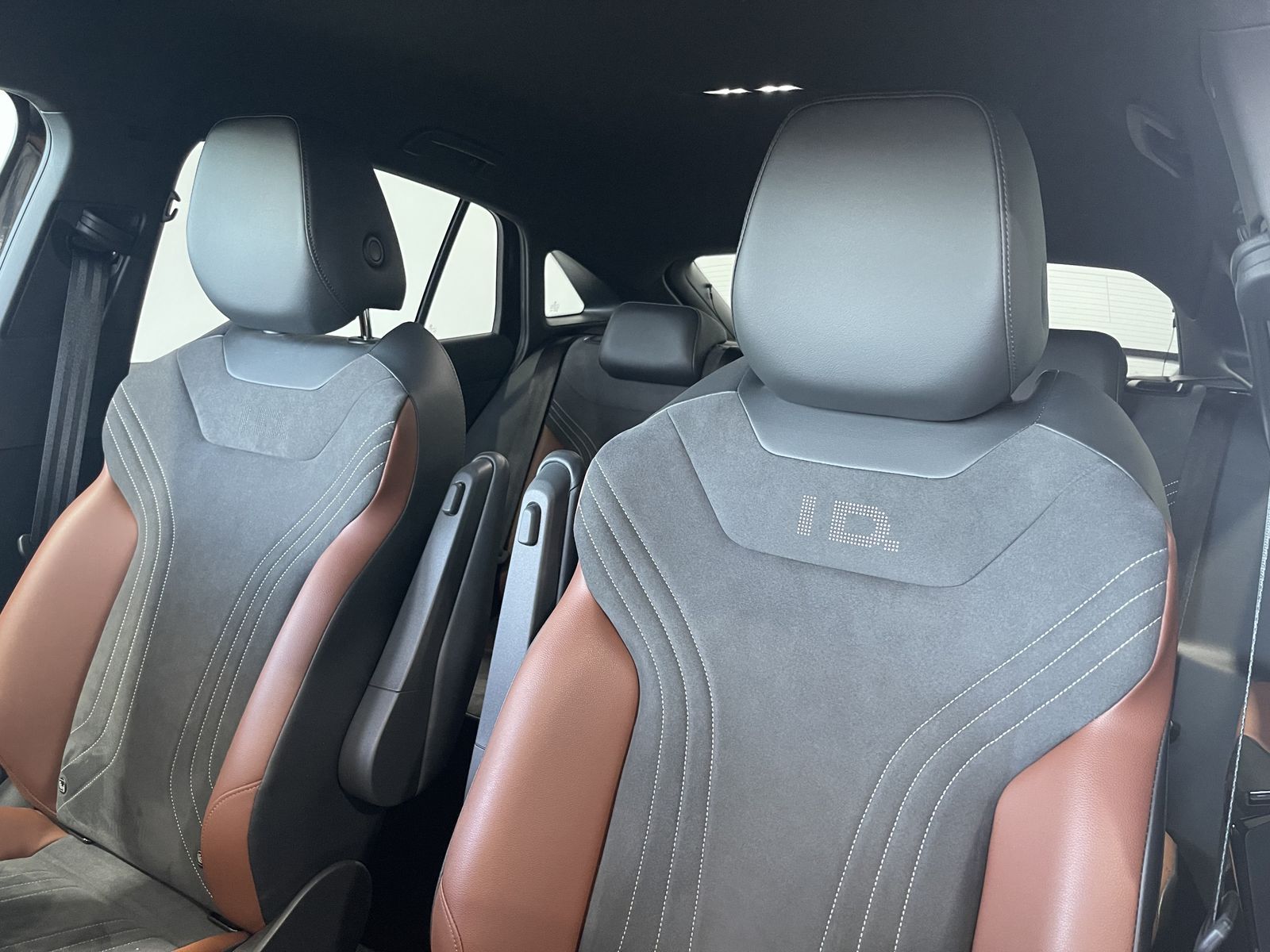 Fahrzeugabbildung Volkswagen ID.5 Pro Performance 150 kW*LED-Matrix*AHK*Cam*