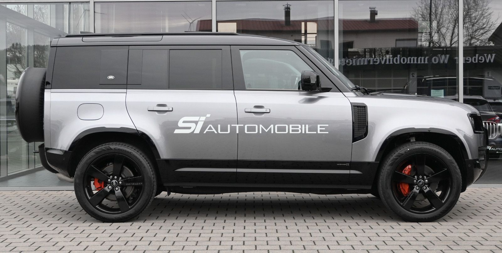 Fahrzeugabbildung Land Rover Defender 'X' D300 AWD °°UVP 125.666€°°VOLL°°