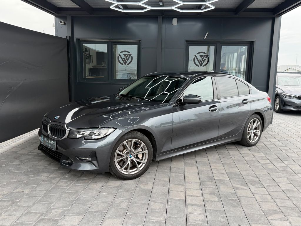 Image of BMW 330