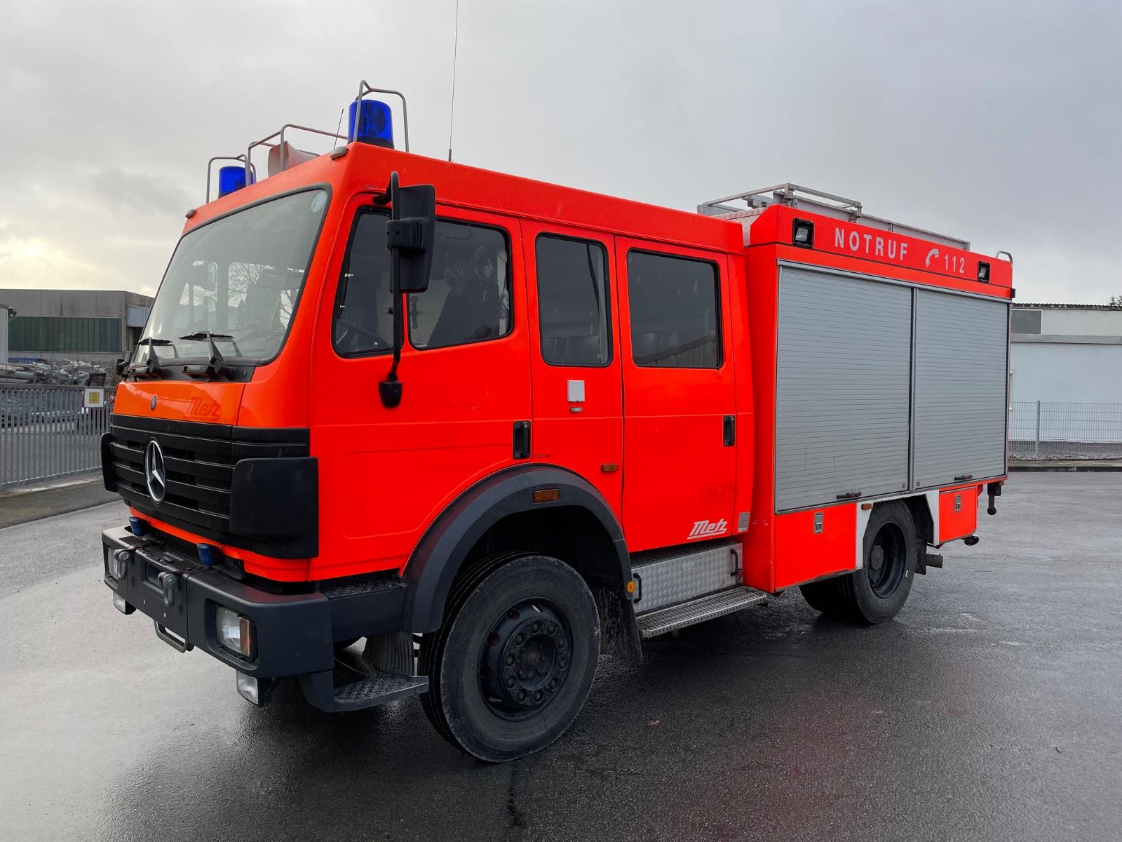 Mercedes-Benz SK 1224 AF 4x4 Feuerwehr Metz  Expedition Doka