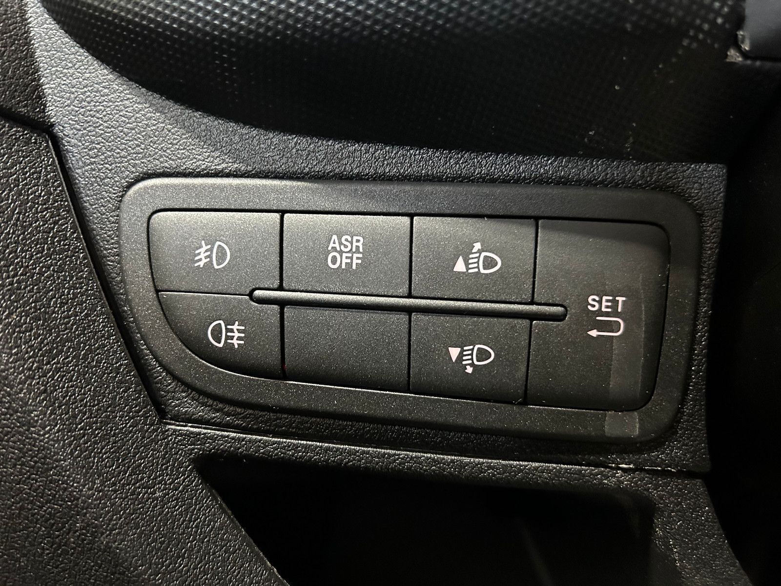 Fahrzeugabbildung Fiat Fiorino SX Kombi/RADIO/4-SITZ/SHZ/SCHIEBETÜR L+R