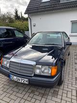 Mercedes-Benz 230 - Mercedes-Benz 230 aus 1992