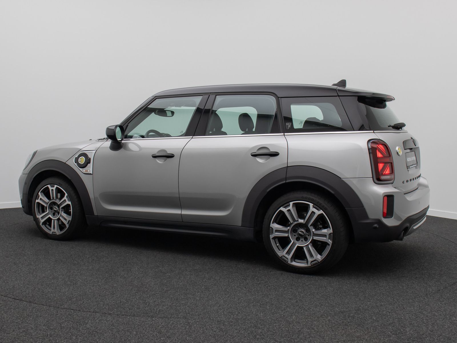 Fahrzeugabbildung MINI Countryman SE (Cooper)  ALL4 HUD Kamera H/K Voll