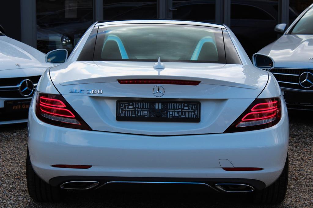 Mercedes-Benz SLC 300