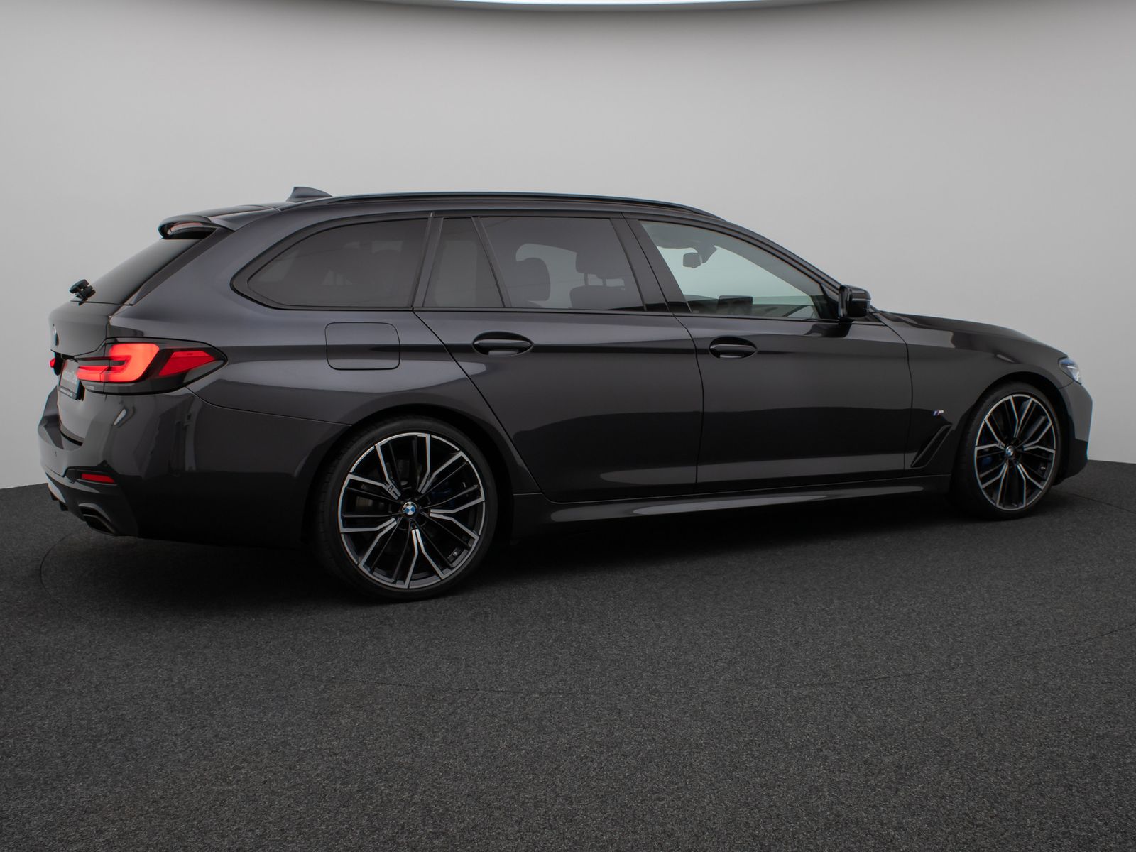 Fahrzeugabbildung BMW 540d xD M Sport Pro Laser Panorama HUD DAB H/K