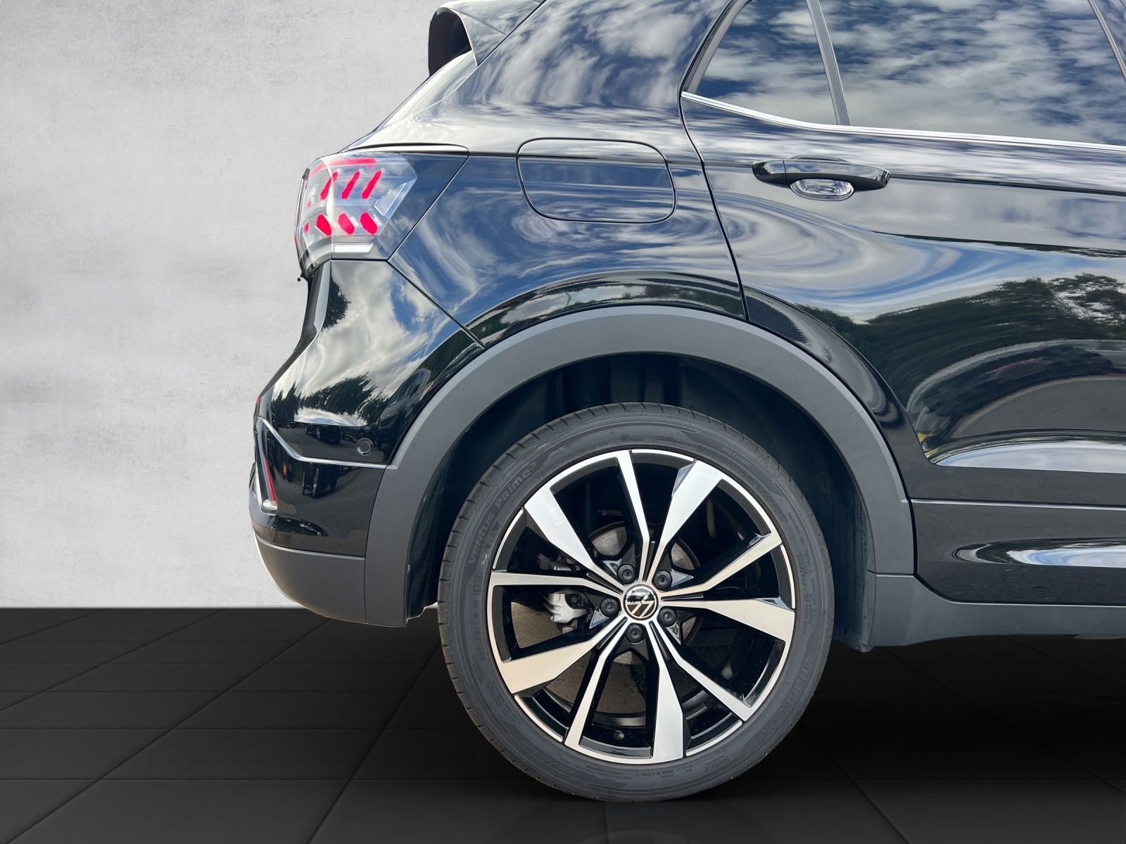 T-Cross R-Line 1.5 TSI DSG AHK*Navi*ACC