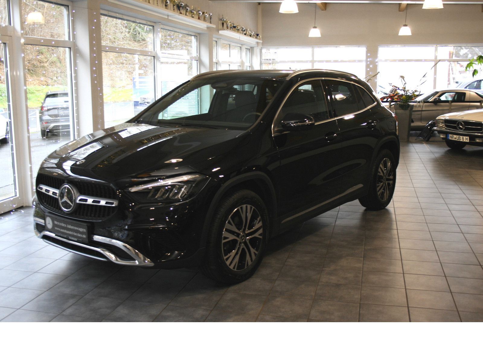 Fahrzeugabbildung Mercedes-Benz GLA 200 d 4M Progr.Advanced*360 Kamera*Distronic