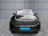 Volkswagen Touareg 3.0 TSI 4M 5JG+IQ+NAV+AHK+PANO+STDHZG+21 - Volkswagen Touareg mit Benzin-Antrieb: Geländewagen, 3.2