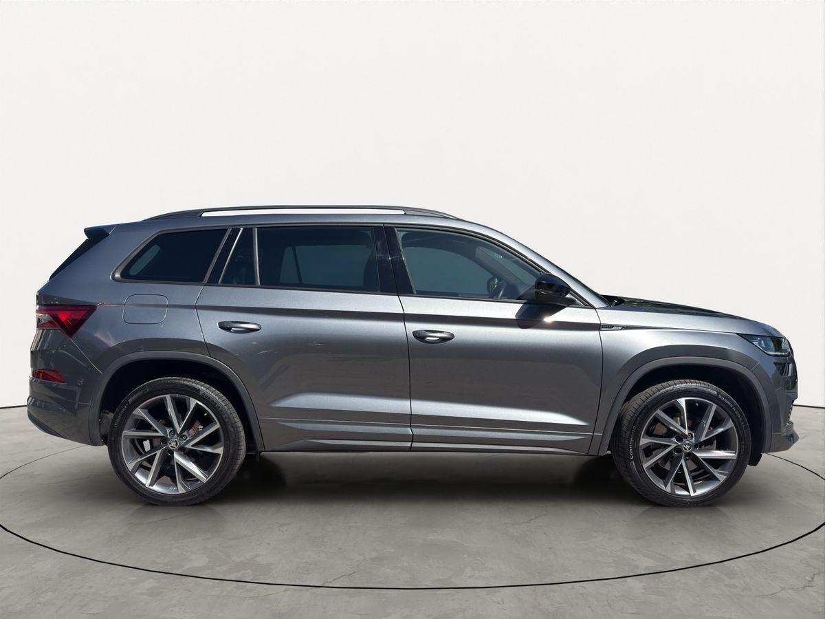 Skoda Kodiaq Sportline 2,0 TDI 200PS 4x4 7-Sitze Navi 