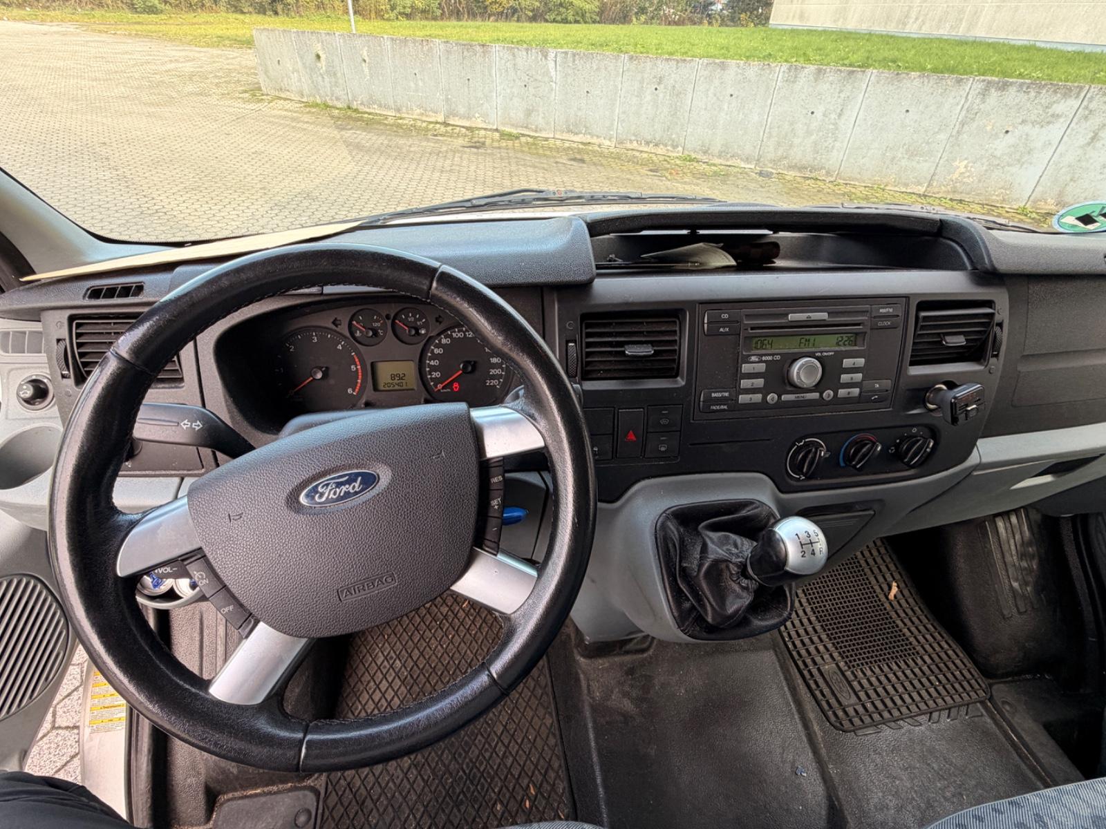 Ford Transit 2010 — photo 5