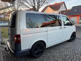 Volkswagen T5 Caravelle 2,5L TDISG6 - gebrauchte VW T5 Caravelle aus dem Jahr 2009