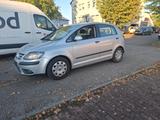 Volkswagen Golf Plus 1.6 FSI Trendline 1.Hand - VW Golf Plus Gebrauchtwagen in Stuttgart