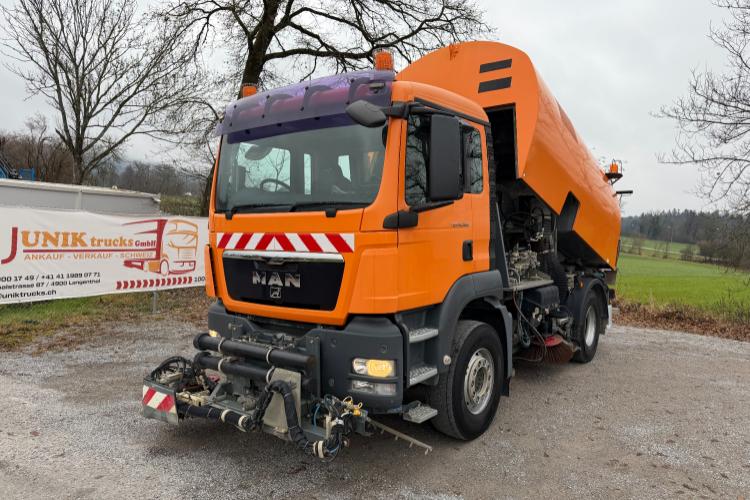 MAN TGS 18.360 4x2 Bucher 