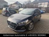 Hyundai i30 cw YES! NAVI|SHZ|ALU|KLIMA| - Hyundai: Unfallwagen