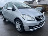 Mercedes-Benz A 180 Classic Automatik*2.Hand*Navi*SHZ*PDC*Temp - Mercedes-Benz C Class