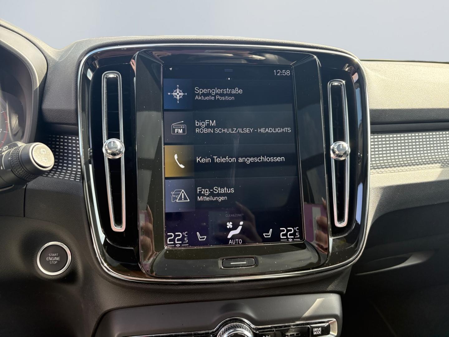 Volvo XC40 R Design*Business*S-Dach*Xenium*Winter*Inte