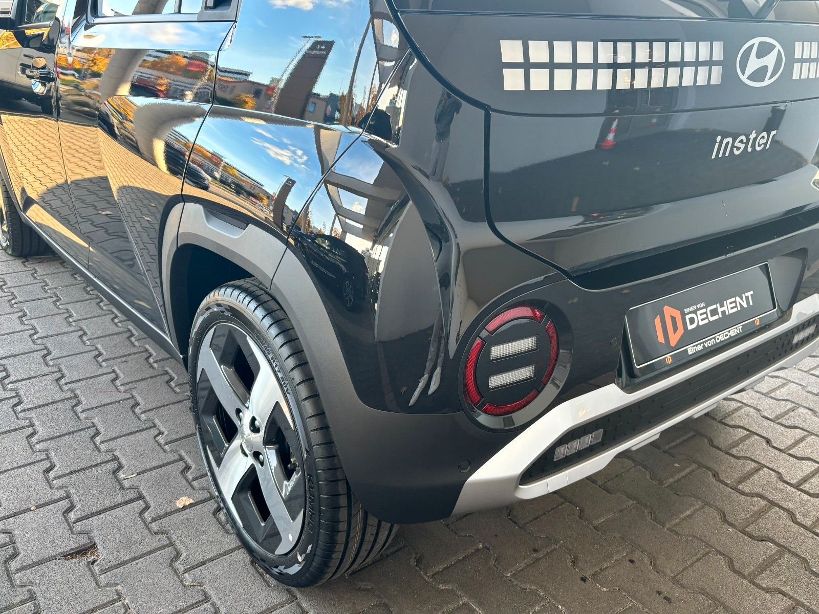 Fahrzeugabbildung Hyundai INSTER 49 kWh Prime 360°/V2L/Ambiente!