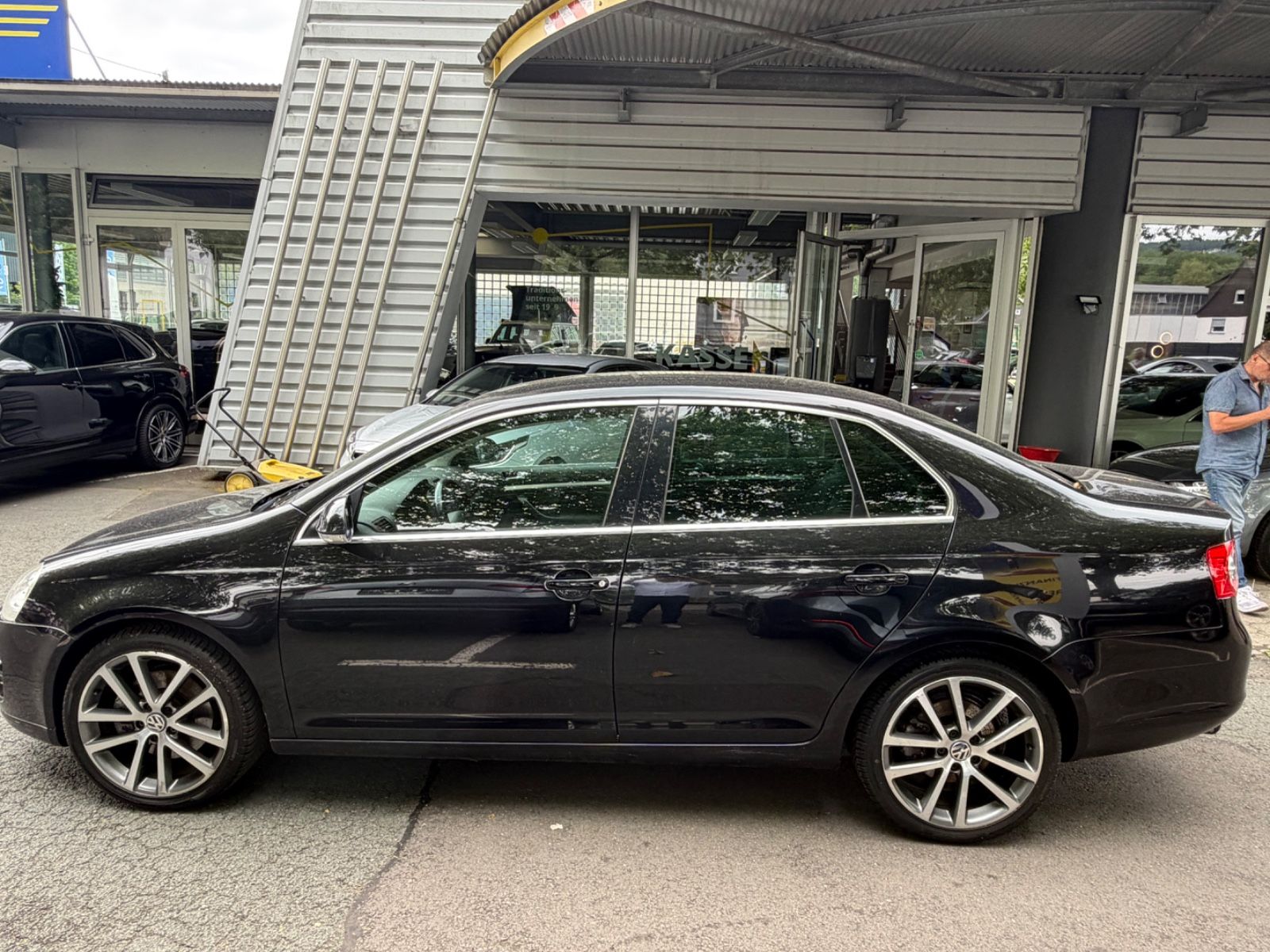 Fahrzeugabbildung Volkswagen Jetta V Sportline 2.0 AUTOMATIK