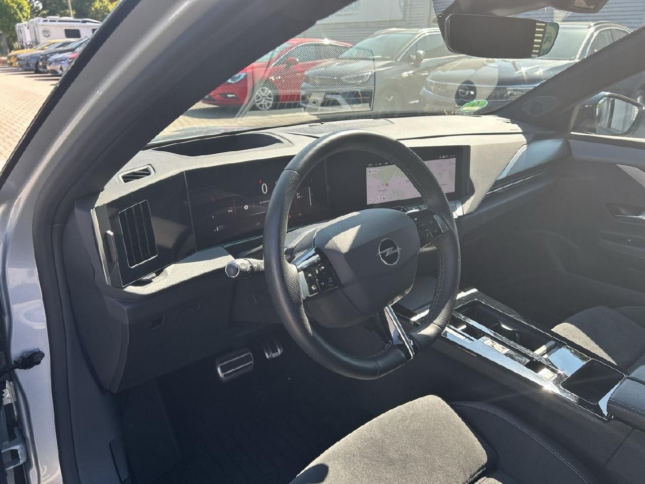 Fahrzeugabbildung Opel Astra L 1,2 Ultimate Automatik, Panorama