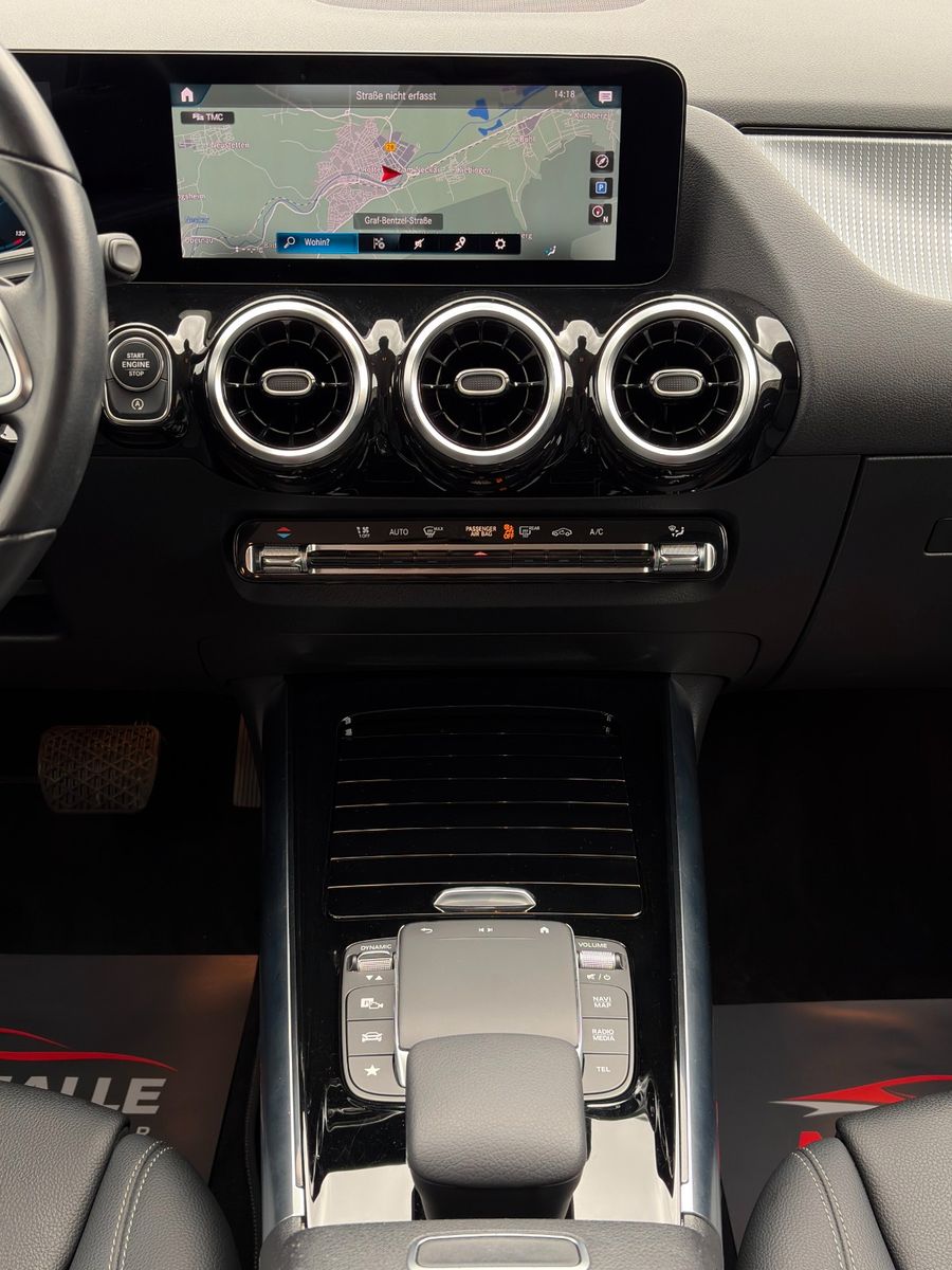 Fahrzeugabbildung Mercedes-Benz GLA 200 7G-DCT Progressive CarPlay Temp CAM AHK
