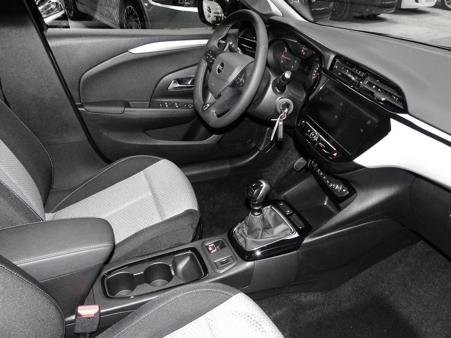 Opel Corsa Edition // Winter-Paket // Komfort Paket L imagem 3