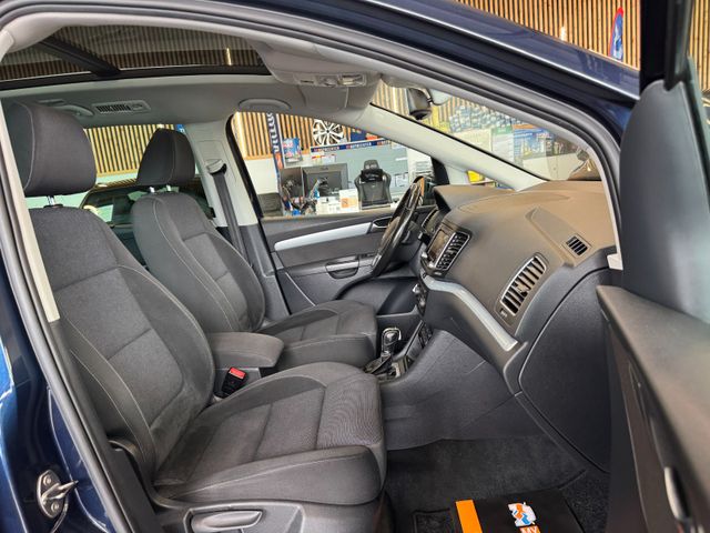 MYAUTOCENTER – Gebraucht- und Jahreswagen mit Werkstattservice in Pfaffenhofen Volkswagen Sharan*7SITZER*AHK*PANO*DCC*PDC*Bi-XENON*TEMPO*N