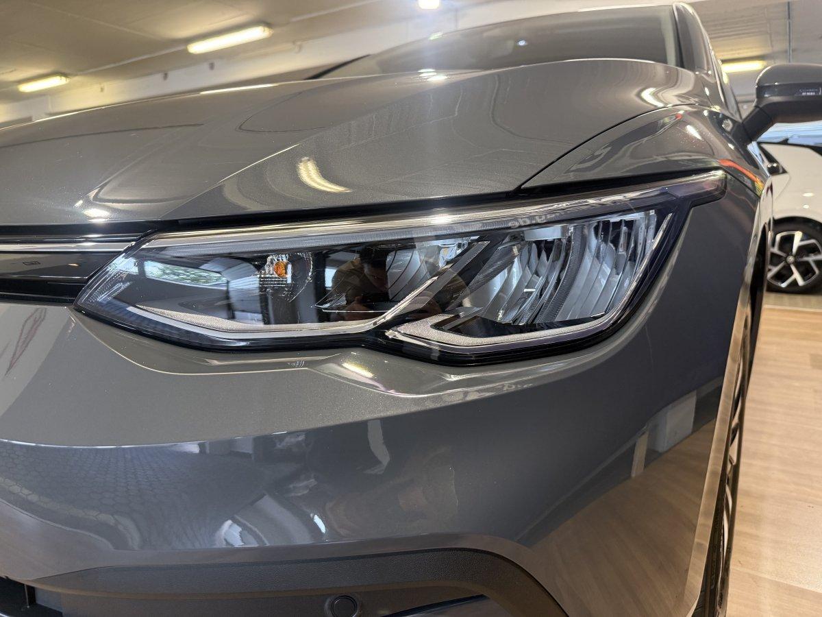Volkswagen Golf VIII 1,0l TSI Move, миниатюра 2