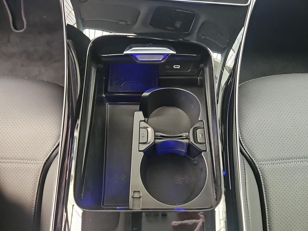 Fahrzeugabbildung Mercedes-Benz C 180 Avantg. Totwi. Memo Navi LED SHZ Ambie.