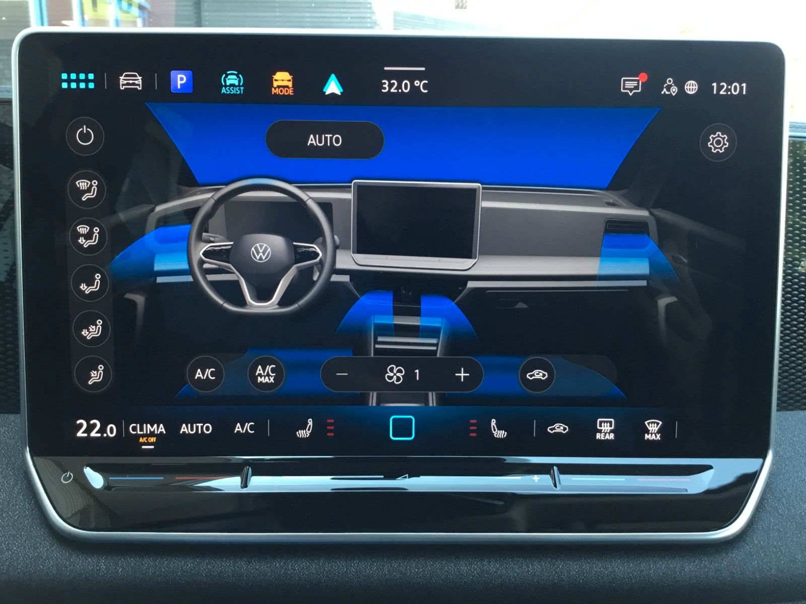 Fahrzeugabbildung Volkswagen Tiguan 1.5 eTSI DSG+AHK+LED+Kamera+Sitzheizung