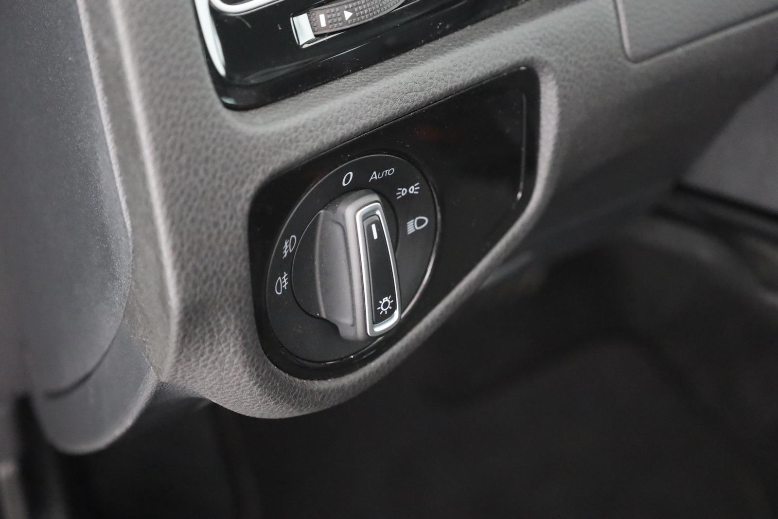 Volkswagen Golf VII Variant 1.5 TSI DSG Highline LED Navi, миниатюра 20