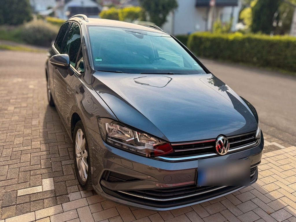 Image of Volkswagen Golf Sportsvan