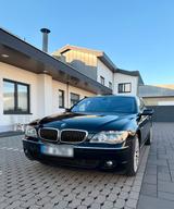 BMW 740i V8 E65 - BMW 7er Reihe: E65